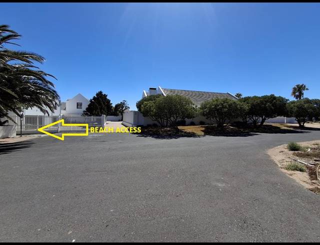 LAND FOR SALE IN GOLDEN MILE